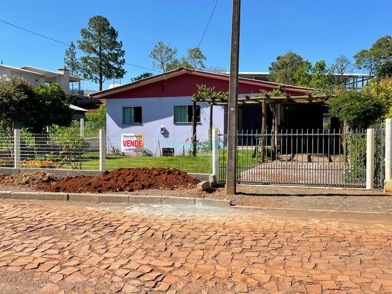 Casa Ampla em Cruzinhas: 11ª foto da galeria de imagens do imóvel