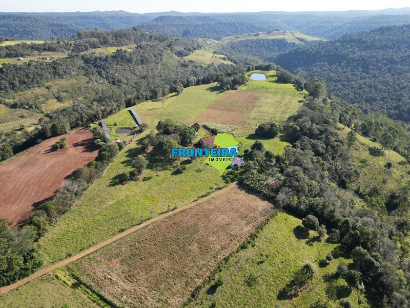 Propriedade Bem Estruturada: 1ª foto da galeria de imagens do imóvel