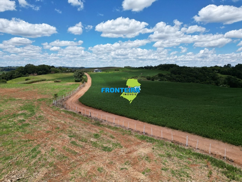 Linda Área Rural: 8ª foto da galeria de imagens do imóvel