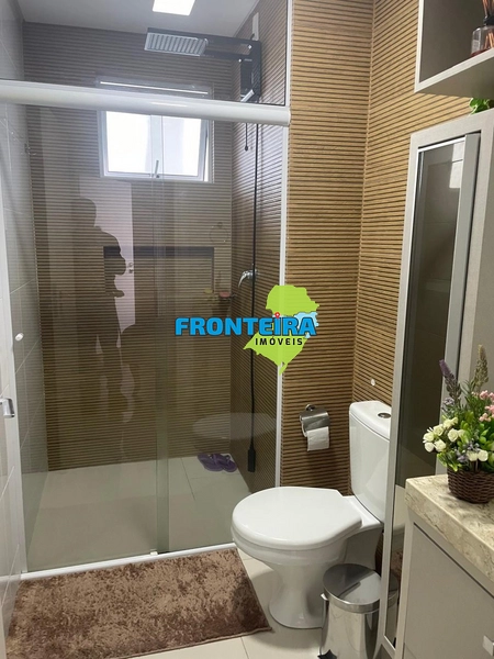 Apto no Centro Semi_Mobiliado: 2ª foto da galeria de imagens do imóvel