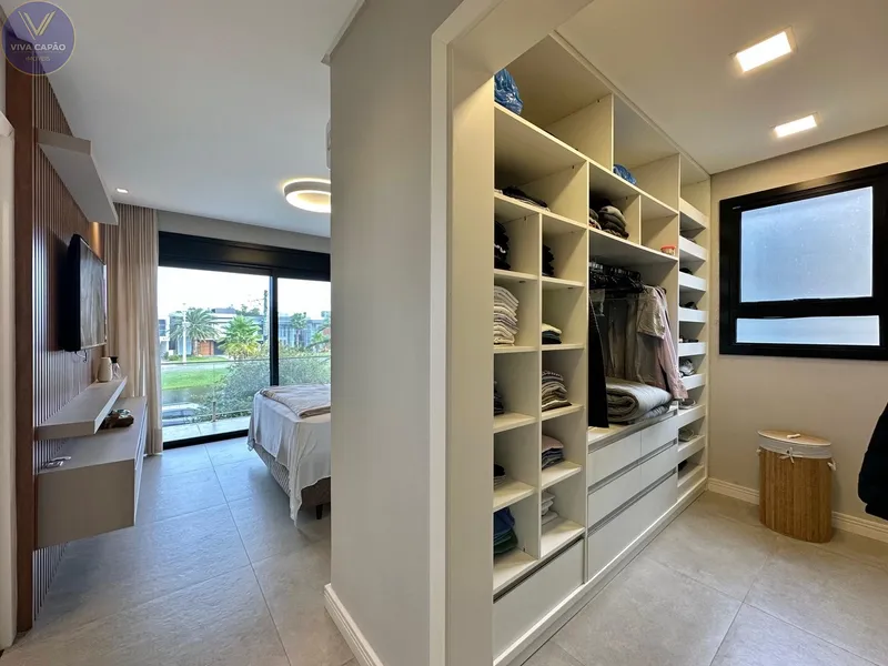 Charme e Modernidade à Beira da Lagoa – Sua Casa dos Sonhos: 19ª foto da galeria de imagens do imóvel