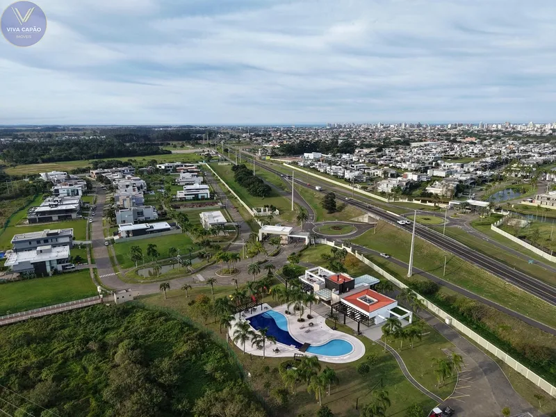 Charme e Modernidade à Beira da Lagoa – Sua Casa dos Sonhos: 30ª foto da galeria de imagens do imóvel