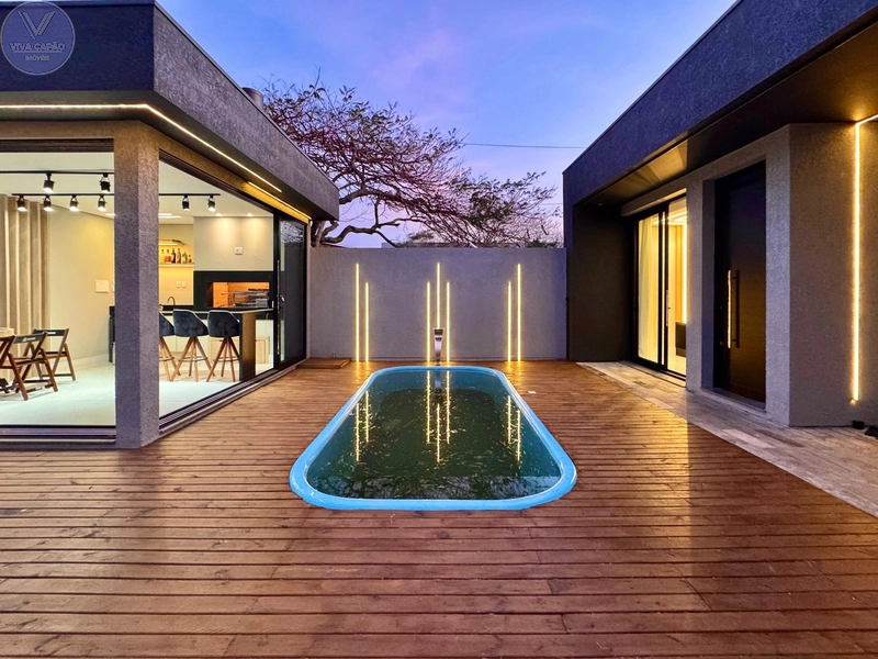 LINDA CASA PERTINHO DO CENTRO DE CAPÃO