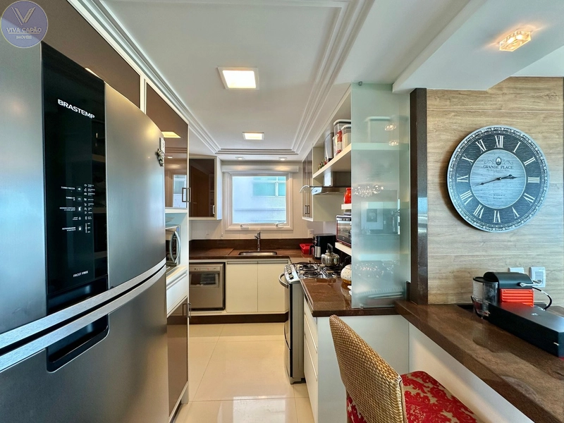 RARIDADE NO MERCADO À VENDA APARTAMENTO COM AMPLA SACADA FRETE MAR: 14ª foto da galeria de imagens do imóvel
