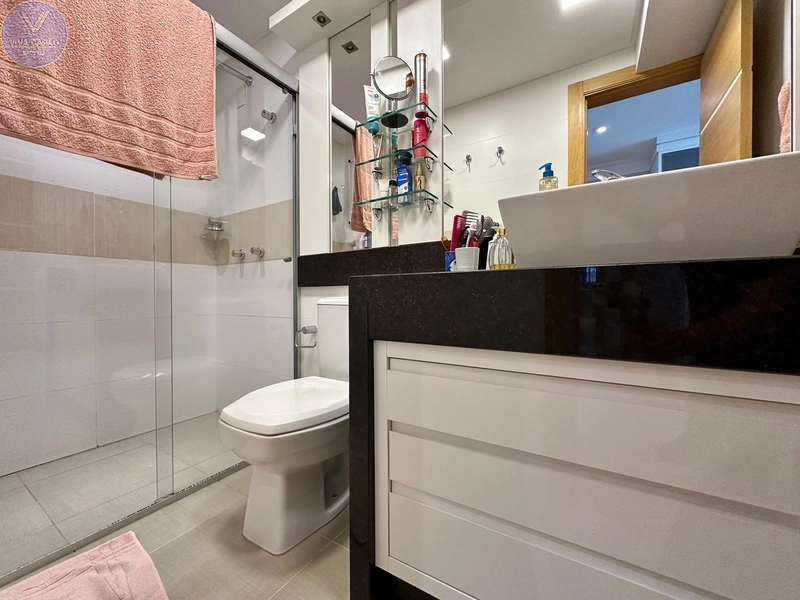 RARIDADE NO MERCADO À VENDA APARTAMENTO COM AMPLA SACADA FRETE MAR: 24ª foto da galeria de imagens do imóvel