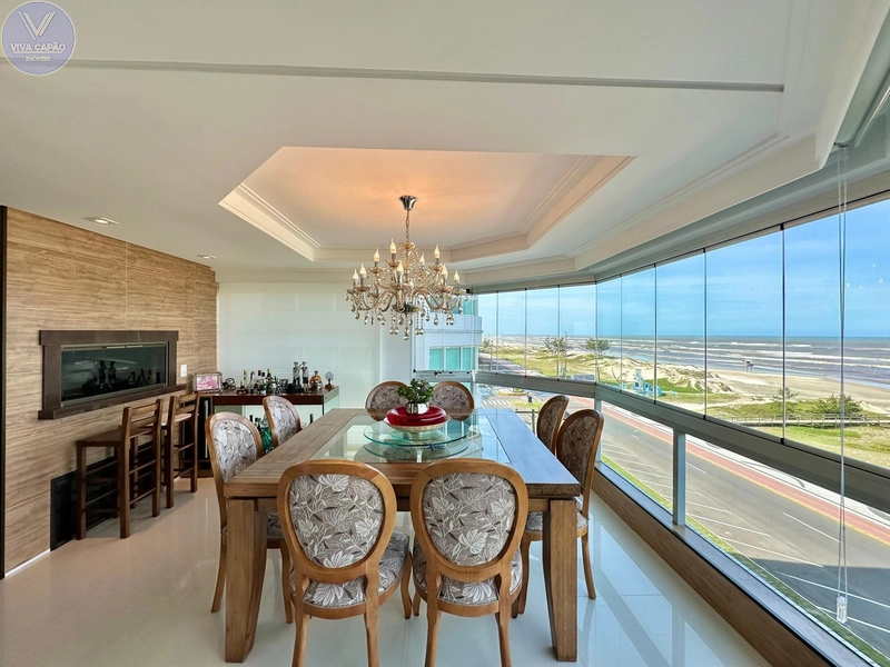 RARIDADE NO MERCADO À VENDA APARTAMENTO COM AMPLA SACADA FRETE MAR: 4ª foto da galeria de imagens do imóvel