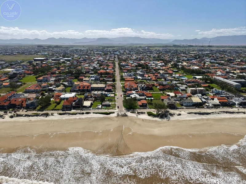 CASA MOBILIADA DECORADA NO CENTRO XANGRI-LÁ A POUCOS METROS DO MAR: 5ª foto da galeria de imagens do imóvel