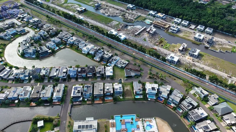 CASA TÉRREA À VENDA, CONDOMÍNIO 04 SUÍTES COM VISTA PARA O LAGO.: 28ª foto da galeria de imagens do imóvel