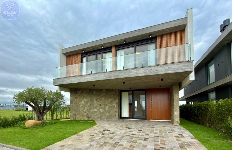 SOBRADO À BEIRA LAGO  ALTO PADRÃO - MOBILIADO & DECORADO: 2ª foto da galeria de imagens do imóvel