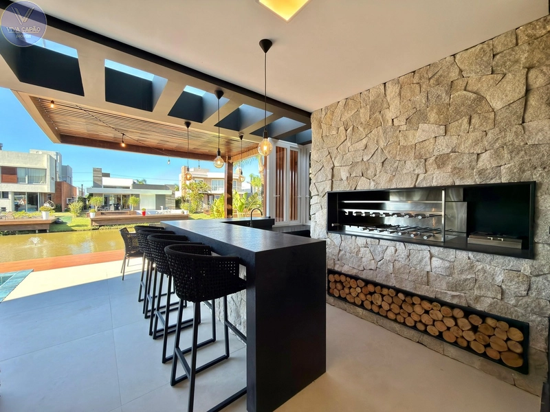 RESIDÊNCIA DE ALTO PADRÃO NO MALIBU – 5 SUÍTES E PISCINA PRIVATIVA: 15ª foto da galeria de imagens do imóvel