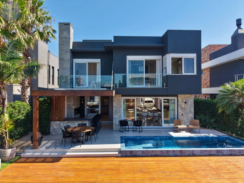 RESIDÊNCIA DE ALTO PADRÃO NO MALIBU – 5 SUÍTES E PISCINA PRIVATIVA: 20ª foto da galeria de imagens do imóvel