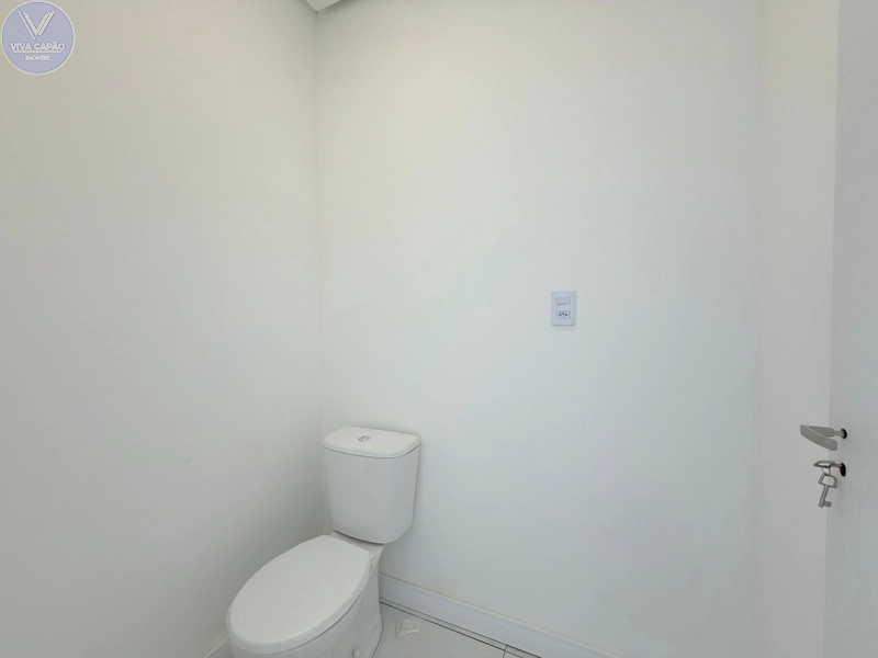 CASA COM 04 SUÍTES NO BAIRRO ARAÇÃO A 300 METROS DO MAR: 14ª foto da galeria de imagens do imóvel