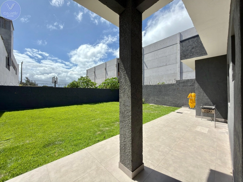 CASA COM 04 SUÍTES NO BAIRRO ARAÇÃO A 300 METROS DO MAR: 11ª foto da galeria de imagens do imóvel