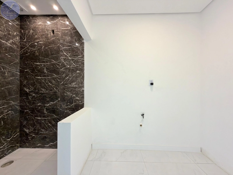 CASA COM 04 SUÍTES NO BAIRRO ARAÇÃO A 300 METROS DO MAR: 22ª foto da galeria de imagens do imóvel