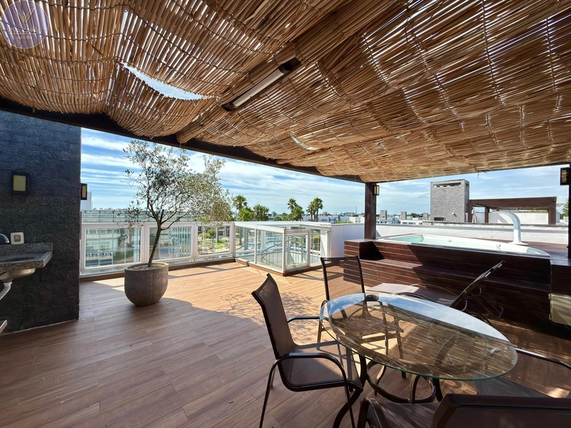 COBERTURA COM A MELHOR VISTA DO CONDOMÍNIO ROSSI: 22ª foto da galeria de imagens do imóvel