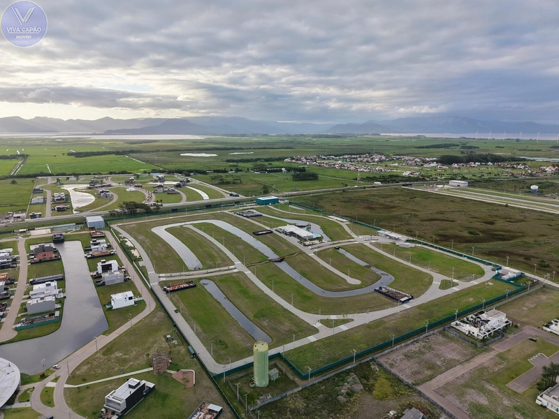 TERRENO DE 240 M² NO CONDOMÍNIO WAVE: 3ª foto da galeria de imagens do imóvel