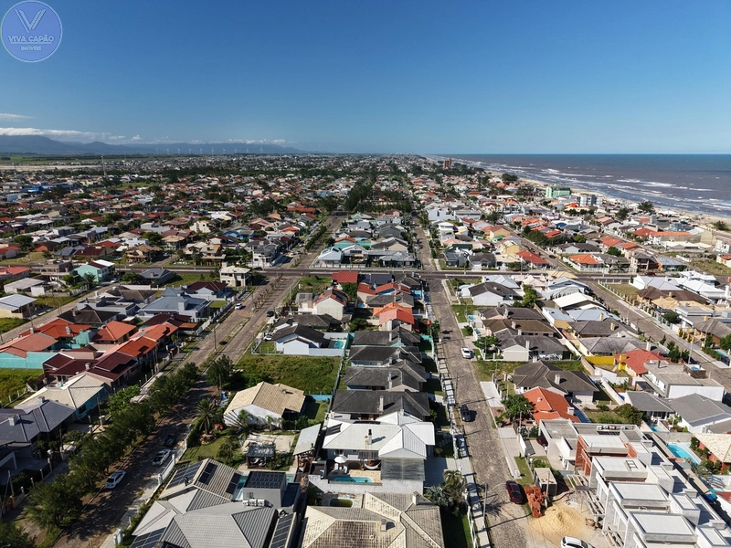 CASA À VENDA, PRAIA DE ATLÂNTIDA SUL 3 QUADRAS DO MAR: 6ª foto da galeria de imagens do imóvel