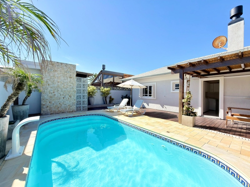 CASA À VENDA, PRAIA DE ATLÂNTIDA SUL 3 QUADRAS DO MAR: 14ª foto da galeria de imagens do imóvel