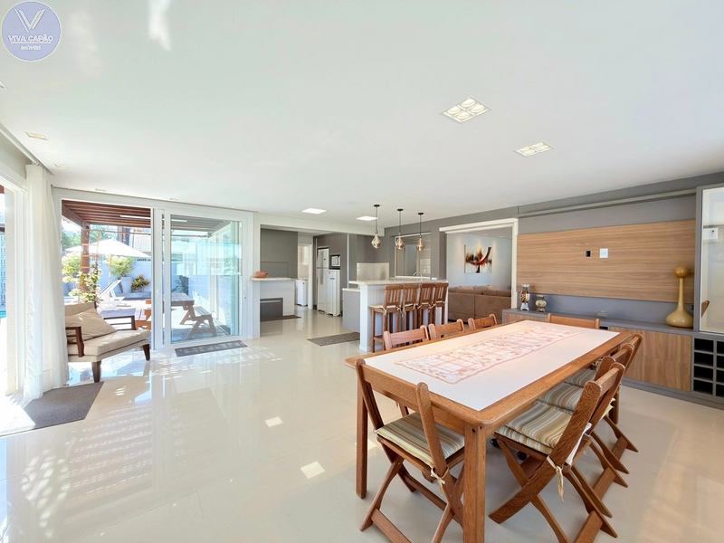 CASA À VENDA, PRAIA DE ATLÂNTIDA SUL 3 QUADRAS DO MAR: 8ª foto da galeria de imagens do imóvel