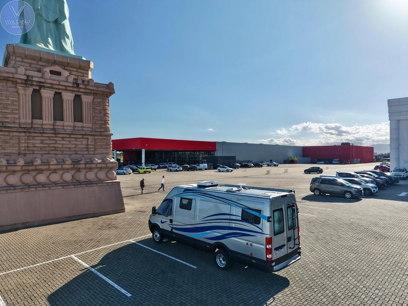 MOTOR-CASA/MICROONIBUS IVECO, IMPECÁVEL: 3ª foto da galeria de imagens do imóvel