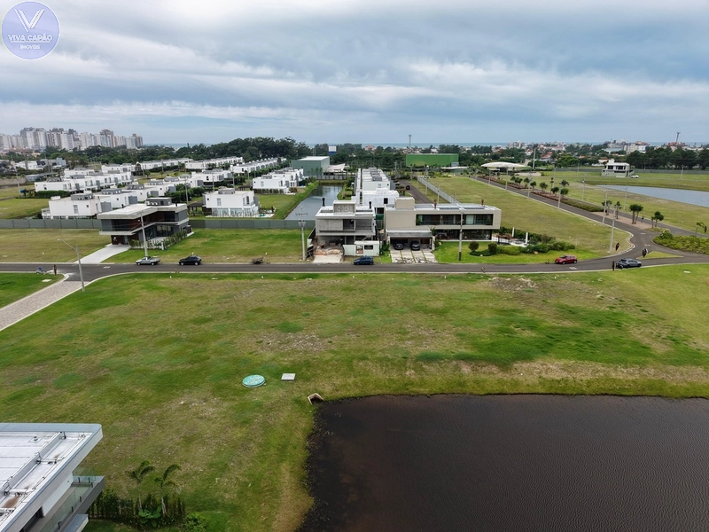TERRENO À VENDA NO CONDOMÍNIO LOTUS: 2ª foto da galeria de imagens do imóvel