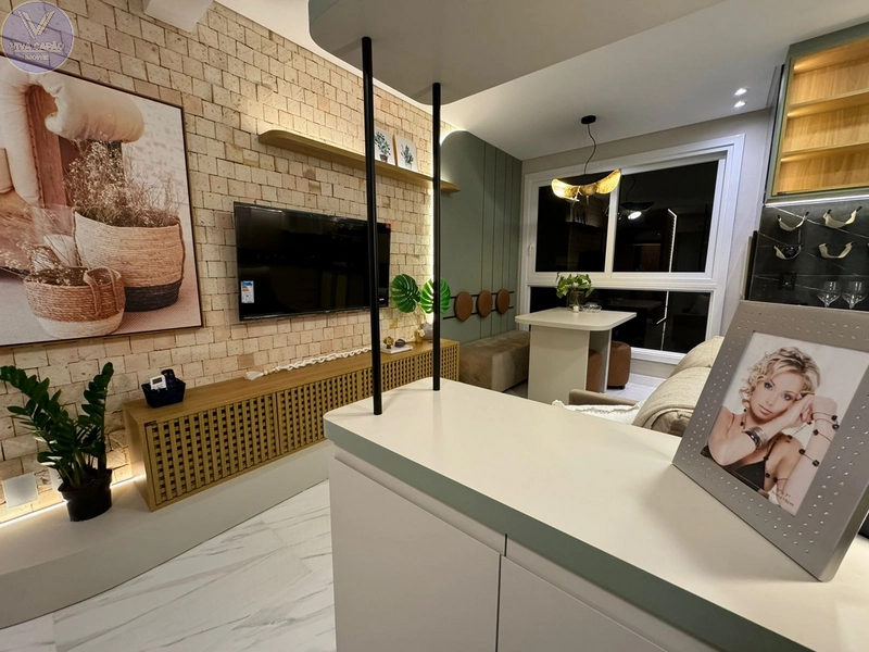 APARTAMENTO FINAMENTE DECORADO AO LADO DA PRAÇA FLAVIO BOYANOVISK: 7ª foto da galeria de imagens do imóvel