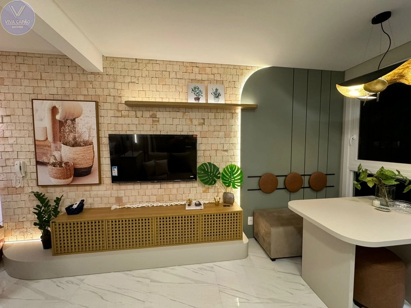 APARTAMENTO FINAMENTE DECORADO AO LADO DA PRAÇA FLAVIO BOYANOVISK: 2ª foto da galeria de imagens do imóvel