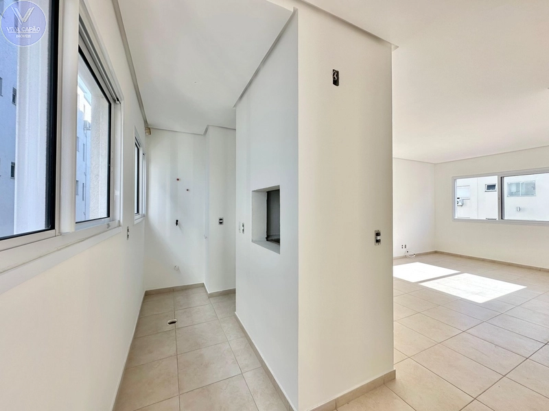 APARTAMENTO À VENDA  2 DORMITORIOS LATERAL LESTE E NORTE EM CAPÃO