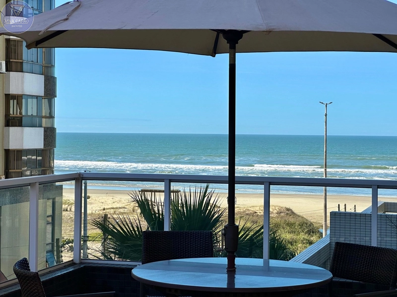 APARTAMENTO A VENDA COM VISTA PARA O MAR NO BAIRRO NAVEGANTES