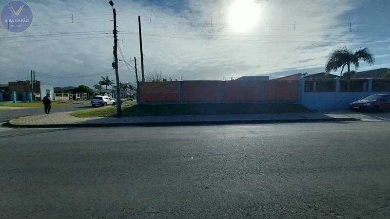 TERRENO DE ESQUINA TODO MURADO E PERTINHO DO CENTRO: 2ª foto da galeria de imagens do imóvel