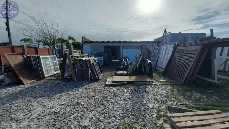 TERRENO DE ESQUINA TODO MURADO E PERTINHO DO CENTRO: 11ª foto da galeria de imagens do imóvel