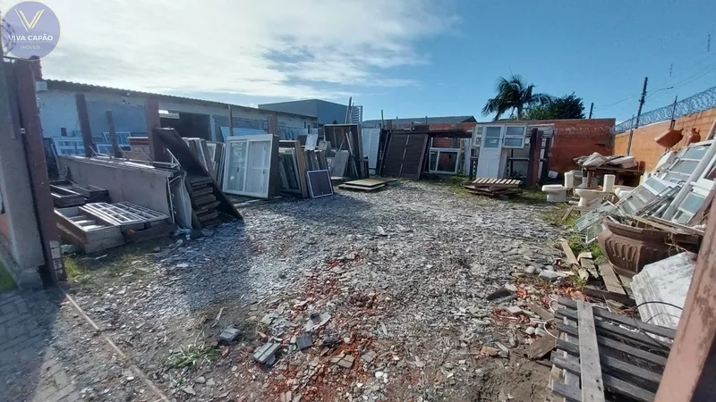 TERRENO DE ESQUINA TODO MURADO E PERTINHO DO CENTRO: 7ª foto da galeria de imagens do imóvel