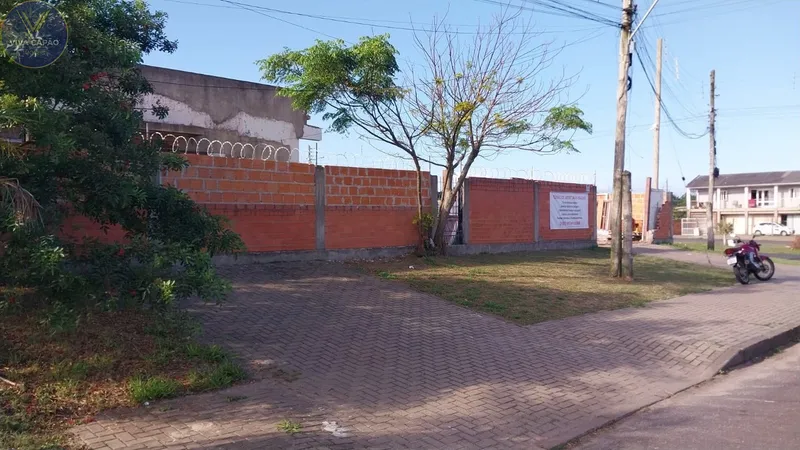 TERRENO DE ESQUINA TODO MURADO E PERTINHO DO CENTRO: 8ª foto da galeria de imagens do imóvel