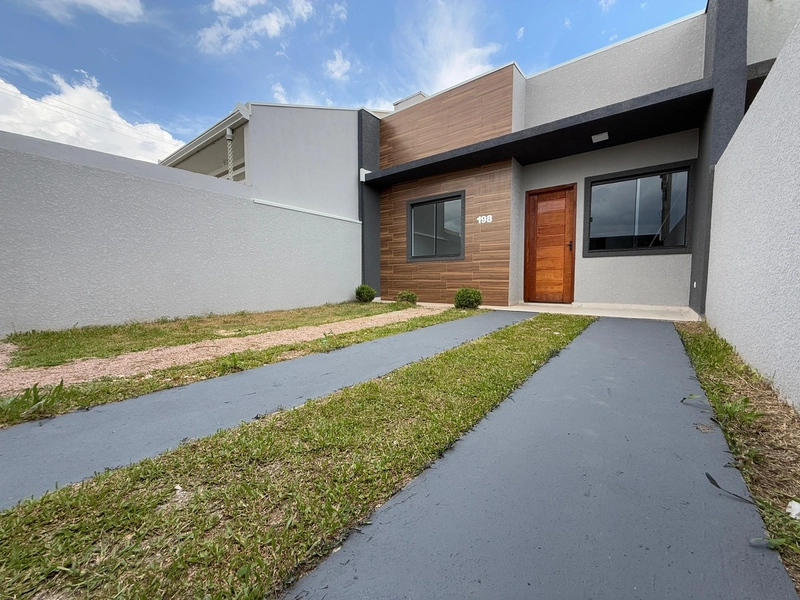 Casa bem localizada no Nações!: 3ª foto da galeria de imagens do imóvel