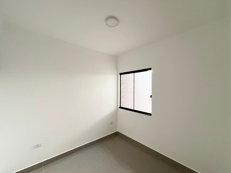 Casa localizada no bairro Iguaçu!: 5ª foto da galeria de imagens do imóvel