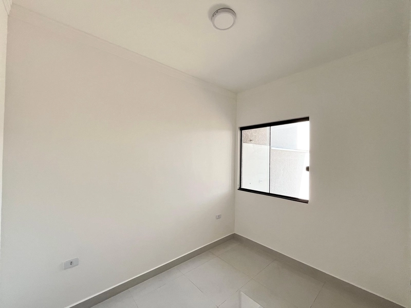 Casa bem localizada no bairro Iguaçu!: 8ª foto da galeria de imagens do imóvel