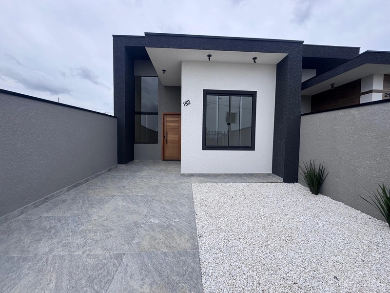 Imóvel 3 quartos bairro Eucaliptos.