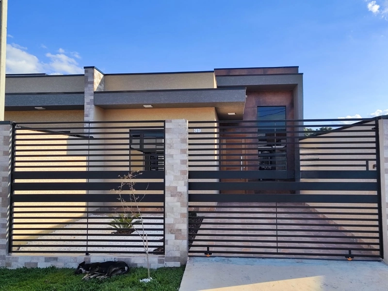 Linda casa 3 quartos com suíte de fino acabamento: 1ª foto da galeria de imagens do imóvel