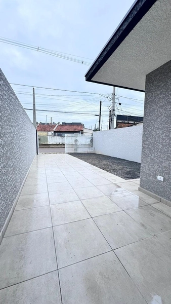 Linda casa de 3 quartos com suíte: 3ª foto da galeria de imagens do imóvel