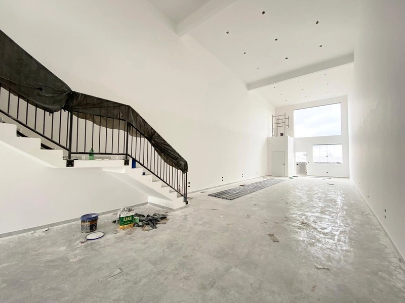 Sala comercial disponível para locação numa principal AV da cidade!: 3ª foto da galeria de imagens do imóvel
