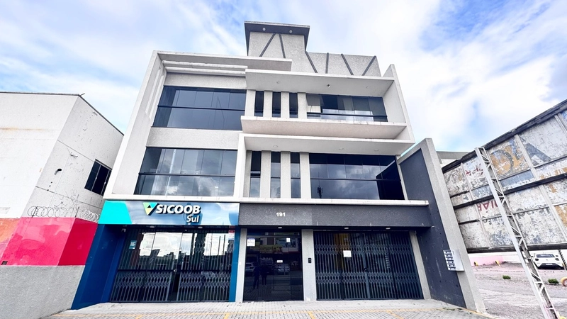 Sala para locação no centro da cidade!: 1ª foto da galeria de imagens do imóvel