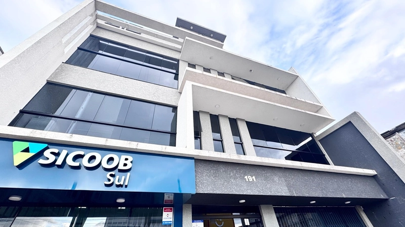 Sala para locação no centro da cidade!: 2ª foto da galeria de imagens do imóvel