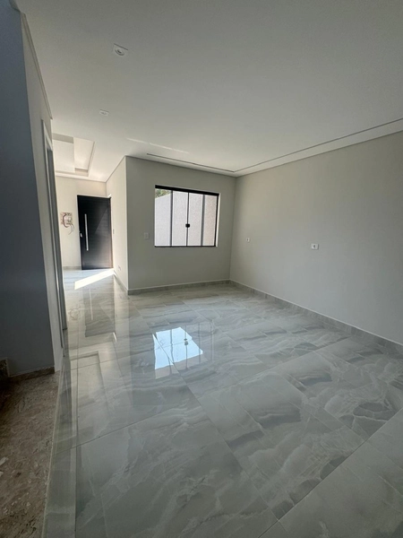Casa com Piscina no Bairro Nações!: 8ª foto da galeria de imagens do imóvel
