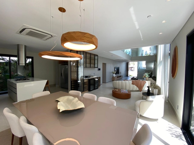 CASA Á VENDA NA RIVIERA DE SAO LOURENÇO - BERTIOGA: 2ª foto da galeria de imagens do imóvel
