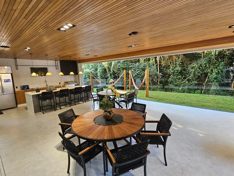 CASA ALTO PADRÃO Á VENDA NA RIVIERA DE SÃO LOURENÇO - BERTIOGA: 8ª foto da galeria de imagens do imóvel