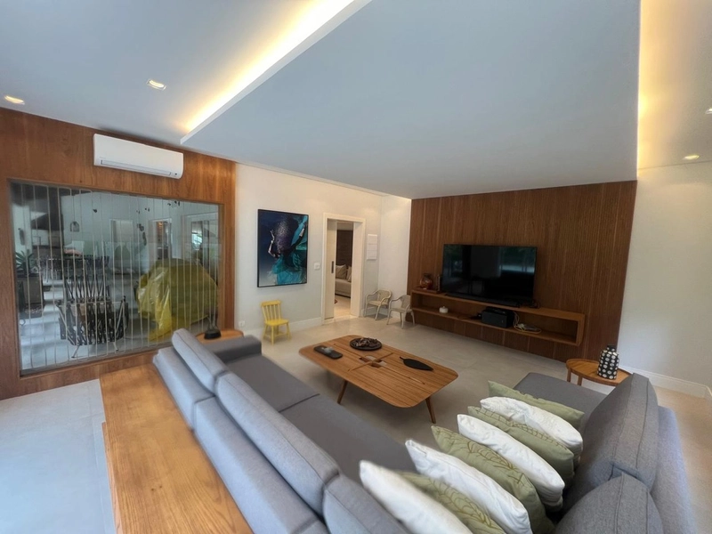 LINDA CASA EM ALTO PADRAO ! ESTUDA PERMUTA POR APTO PÉ NA AREIA: 15ª foto da galeria de imagens do imóvel