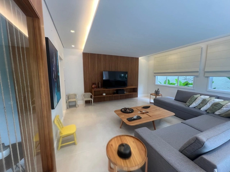 LINDA CASA EM ALTO PADRAO ! ESTUDA PERMUTA POR APTO PÉ NA AREIA: 16ª foto da galeria de imagens do imóvel