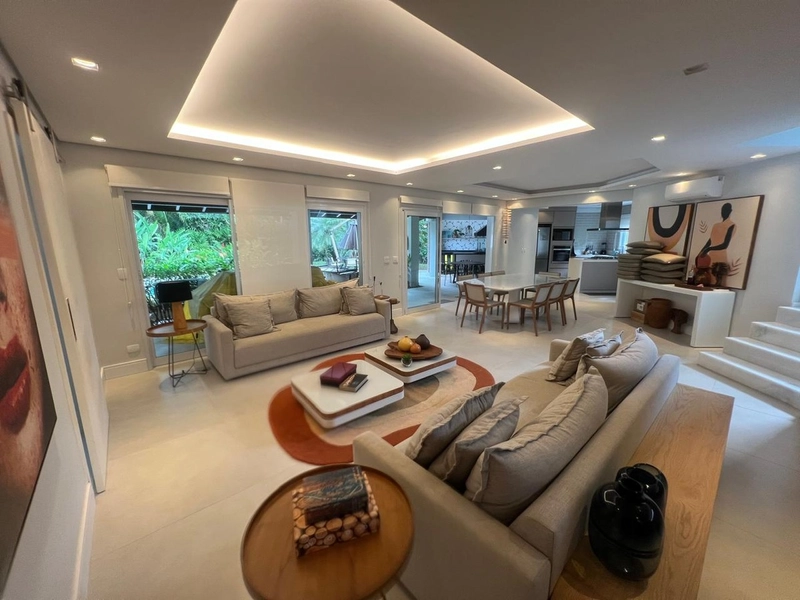 LINDA CASA EM ALTO PADRAO ! ESTUDA PERMUTA POR APTO PÉ NA AREIA: 1ª foto da galeria de imagens do imóvel