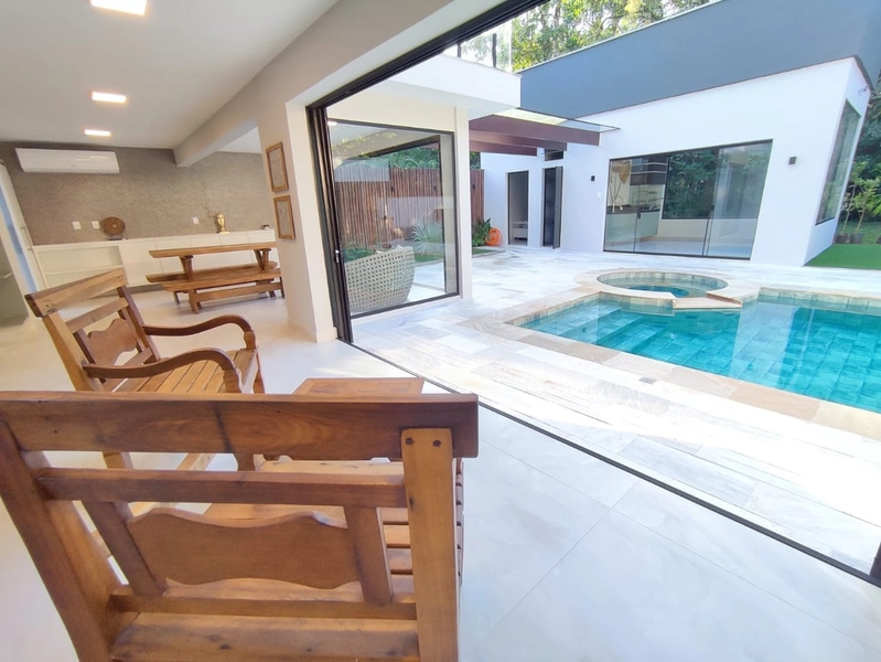 Casa à venda na Riviera de São Lourenço Módulo 28 Bertioga - Parcela: 9ª foto da galeria de imagens do imóvel