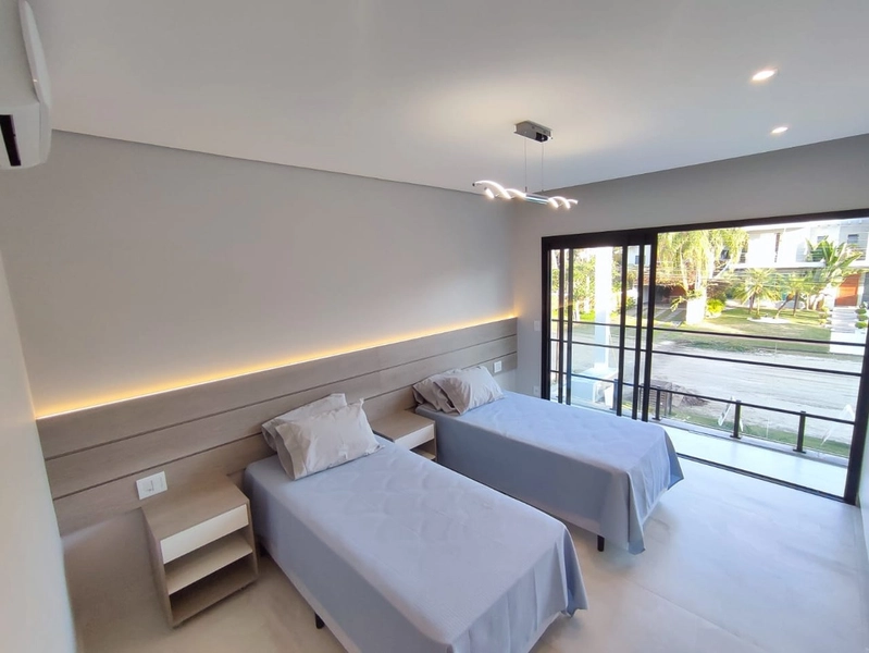 Casa à venda na Riviera de São Lourenço Módulo 28 Bertioga - Parcela: 15ª foto da galeria de imagens do imóvel